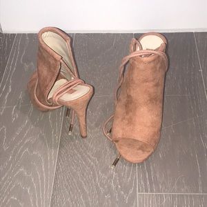 Material salmon-ish colored heels